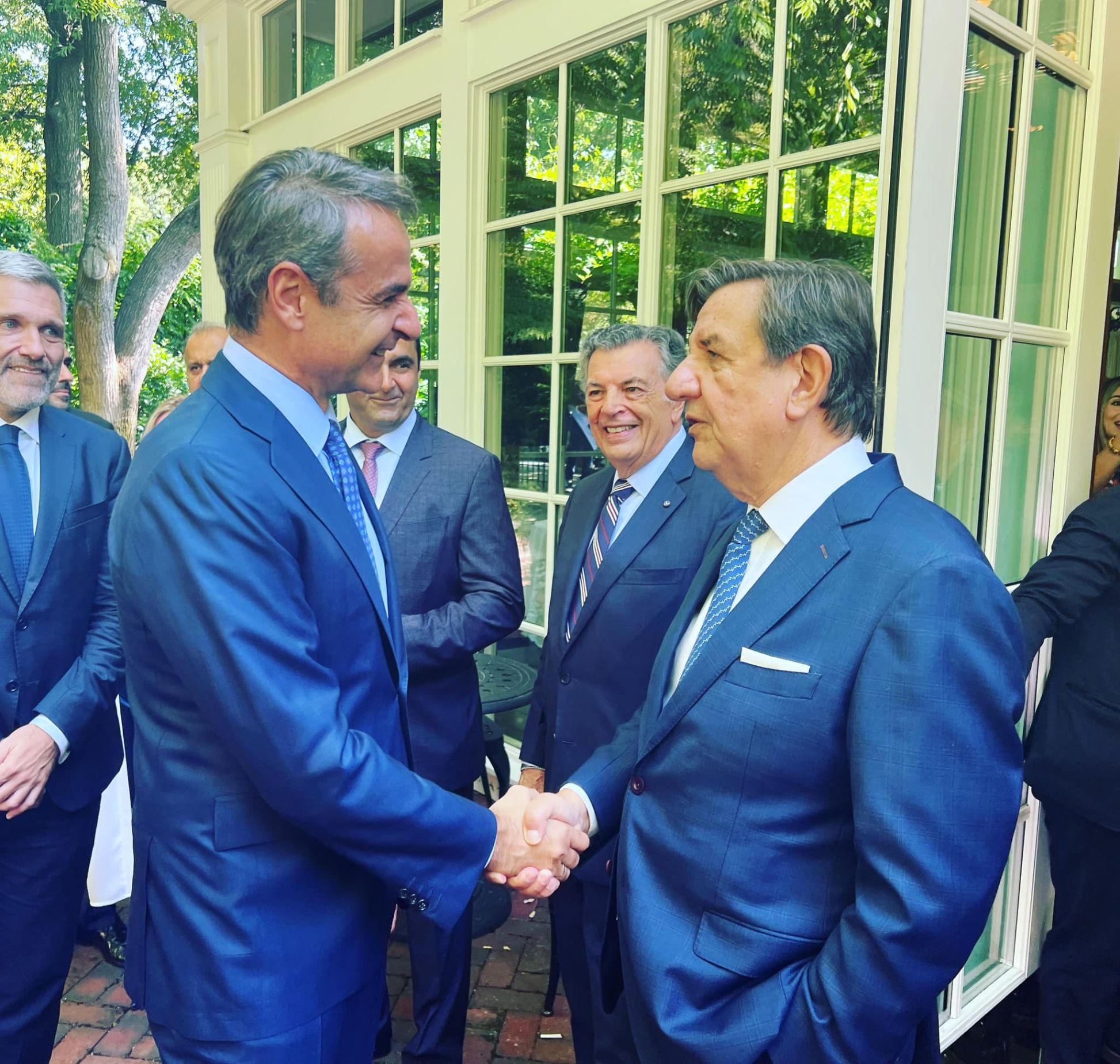 HMS past President Dr. Panos Manolas meets with Greek Prime Minister Mr. Kyriakos Mitsotakis